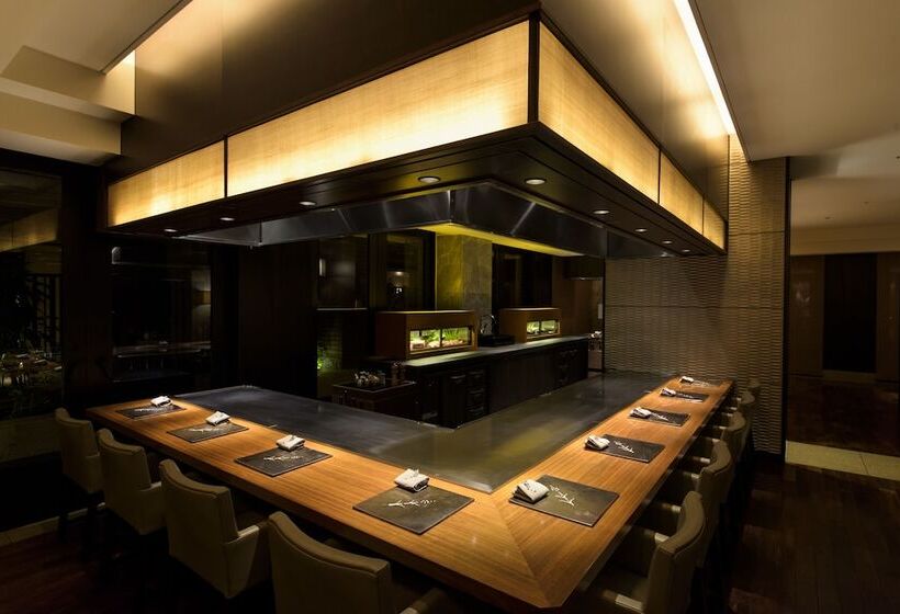 בית מלון כפרי The Ritzcarlton Okinawa