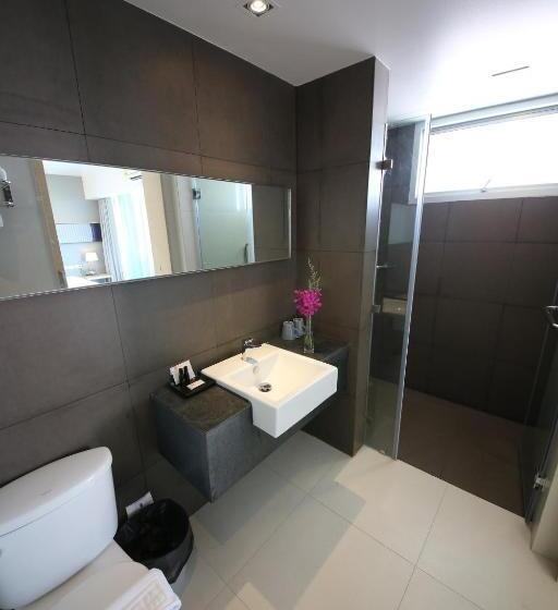 酒店 The Sun Xclusive