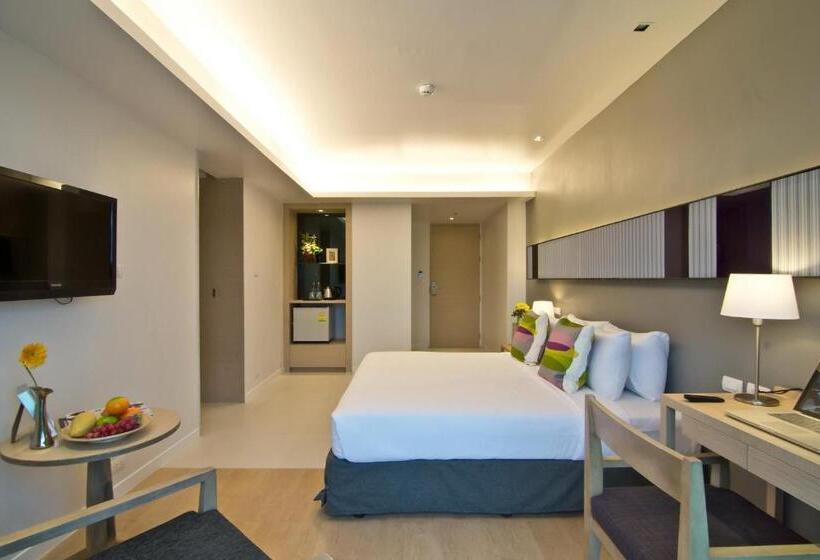 호텔 The Sun Xclusive