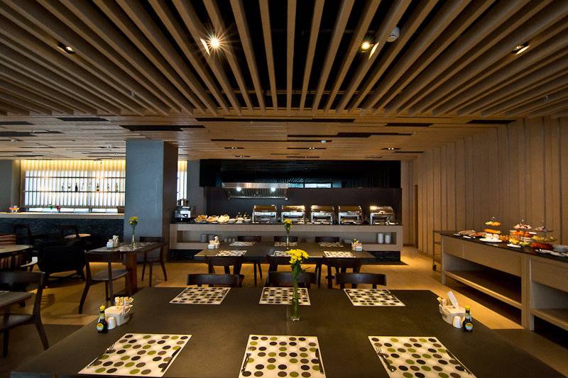 酒店 The Sun Xclusive