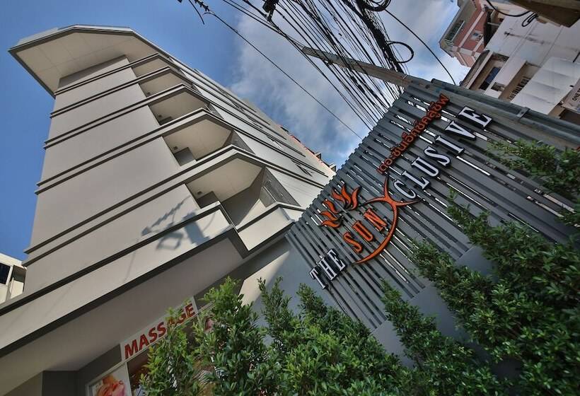 호텔 The Sun Xclusive