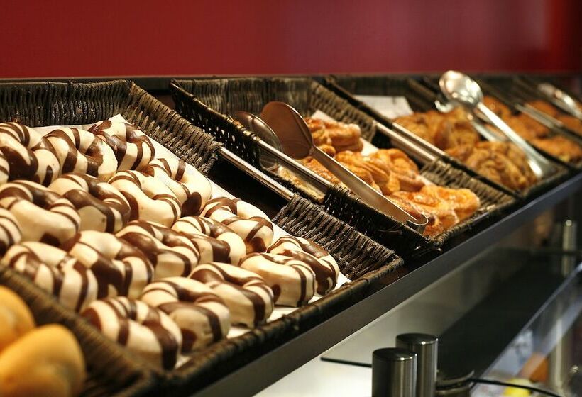 فندق Travelodge Madrid Metropolitano