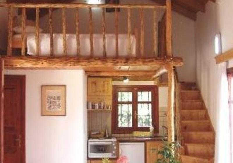 בית מלון כפרי Vamos Cottages