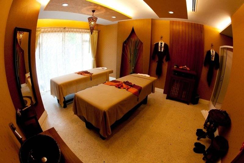 هتل Vartika Resovilla Kuiburi Beach Resort And Villas