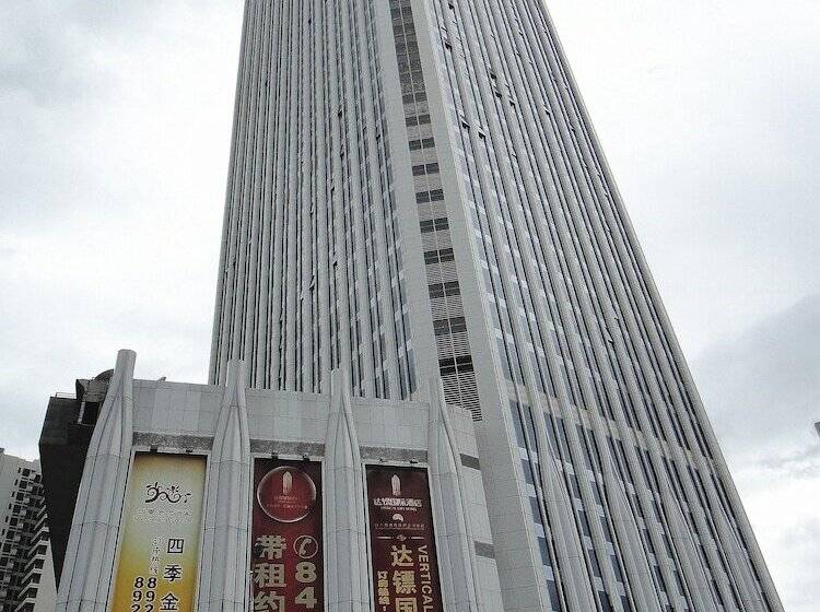 هتل Vertical City