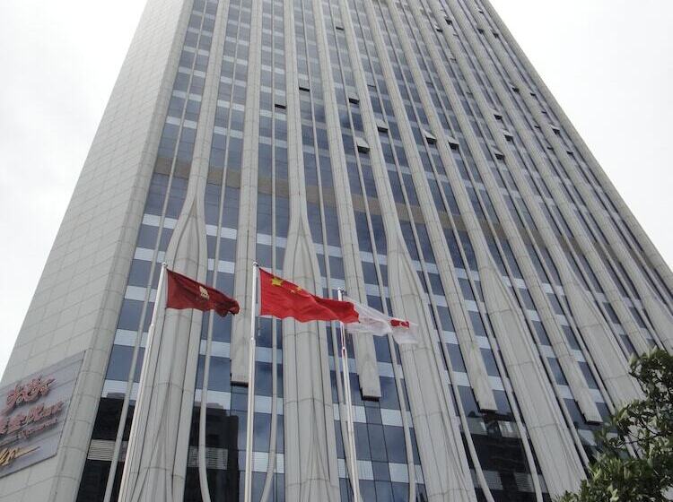 هتل Vertical City