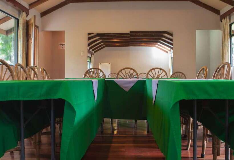 Hotell Villa Zurquí