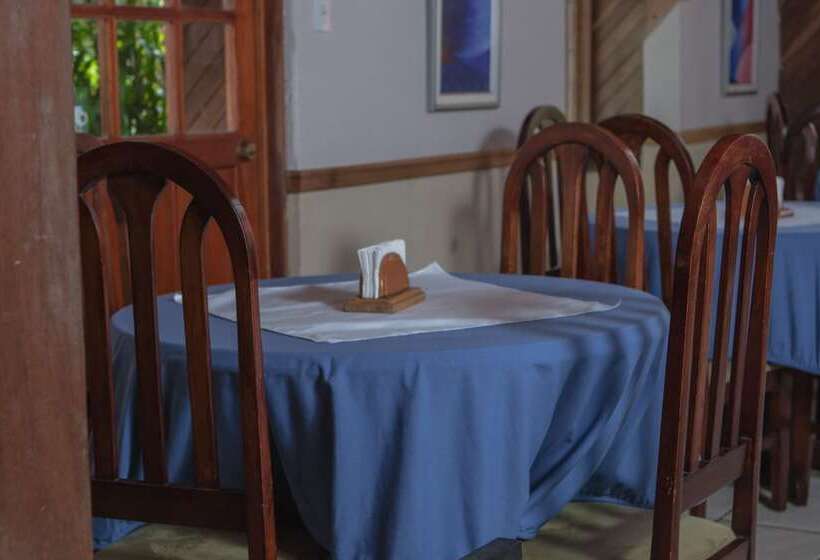 Hotell Villa Zurquí