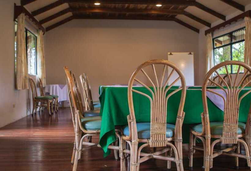 Hotell Villa Zurquí