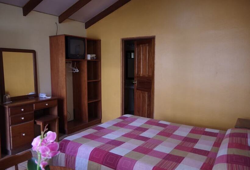 Hotell Villa Zurquí