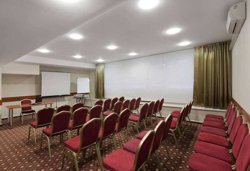 Warmiński Hotel & Conference