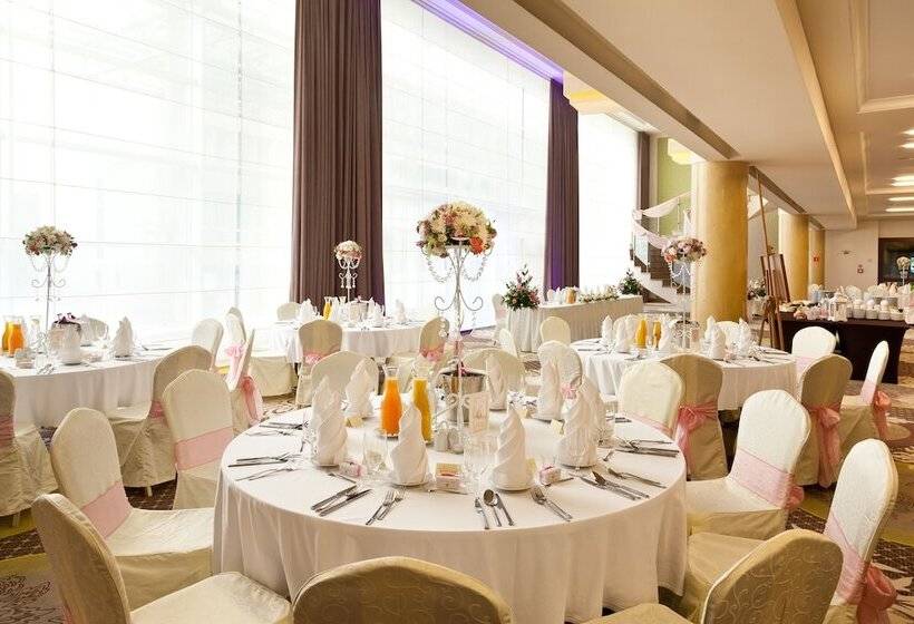 Warmiński Hotel & Conference