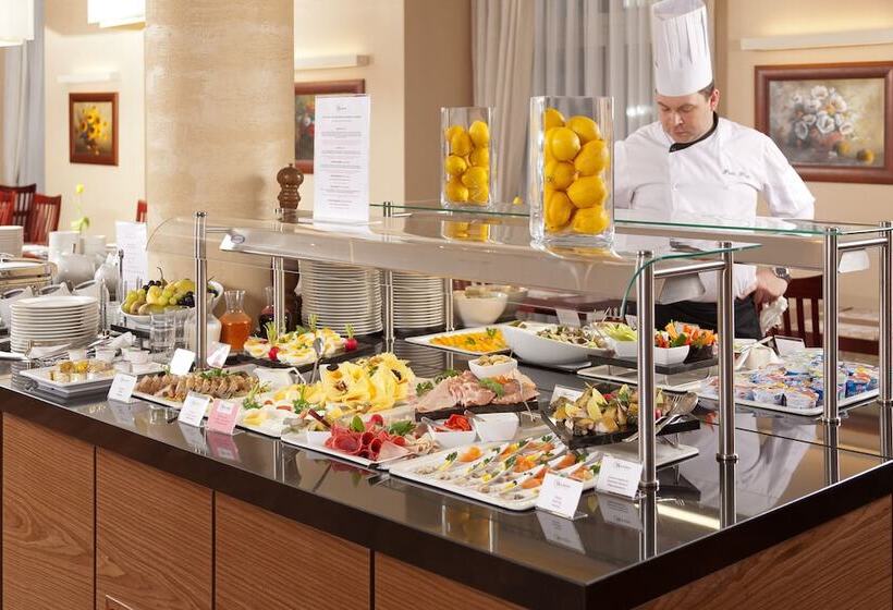 Warmiński Hotel & Conference