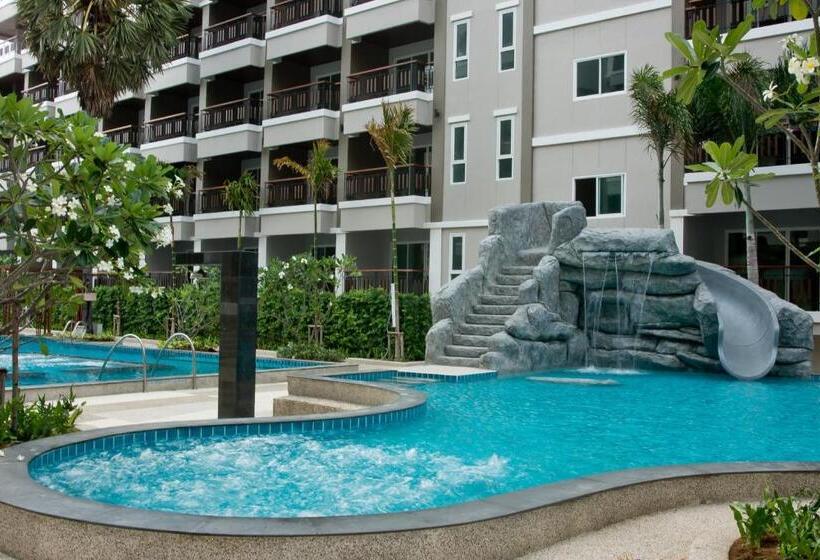 Отель Welcome World Beachfront Resort