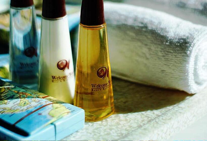 Отель Welcome World Beachfront Resort