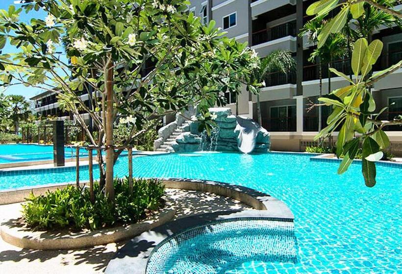 Отель Welcome World Beachfront Resort