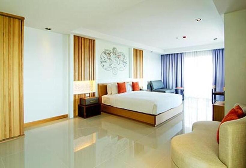 Отель Welcome World Beachfront Resort