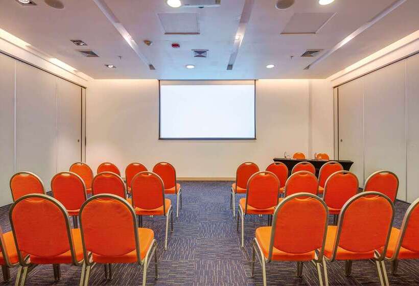 Hotel Wyndham Concepcion Pettra