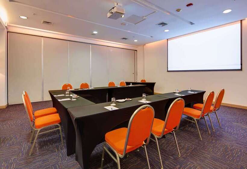 Hotel Wyndham Concepcion Pettra