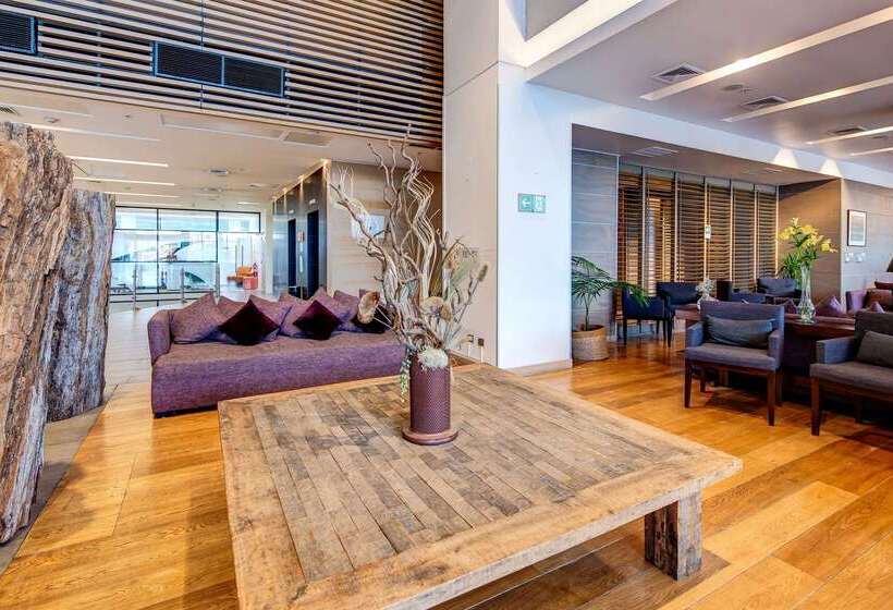 Hotel Wyndham Concepcion Pettra