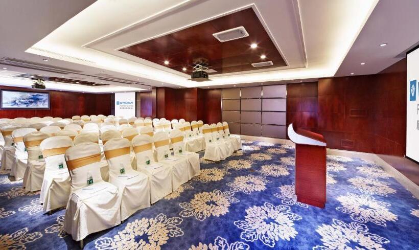 בית מלון כפרי Wyndham Foshan Shunde