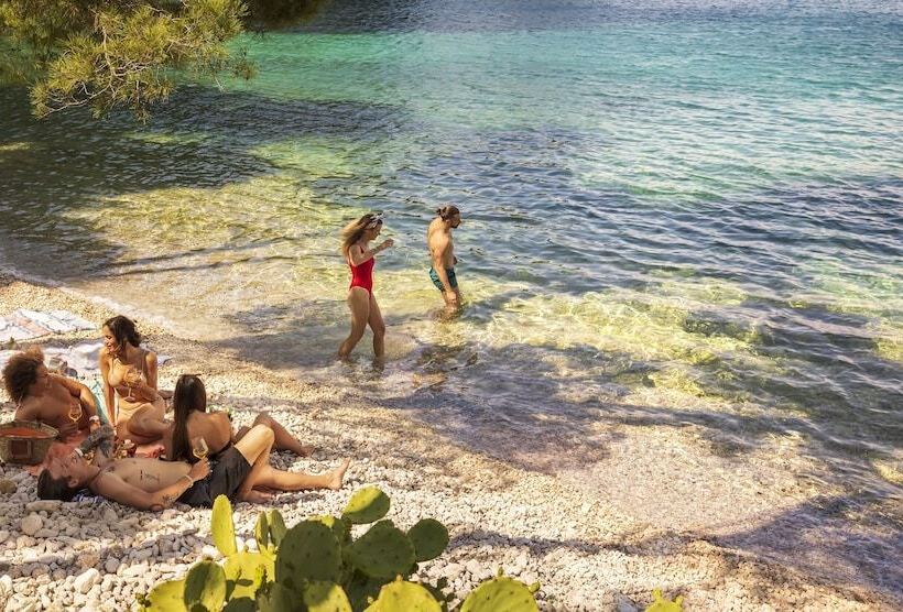 Places Hvar Hotel By Valamar