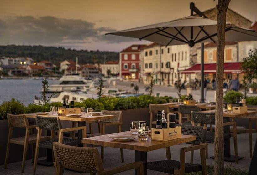 Places Hvar Hotel By Valamar