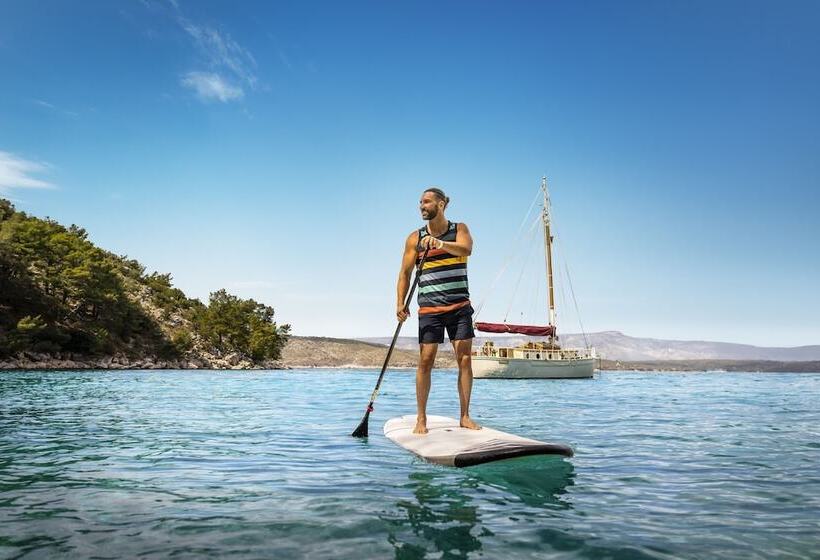 Places Hvar Hotel By Valamar