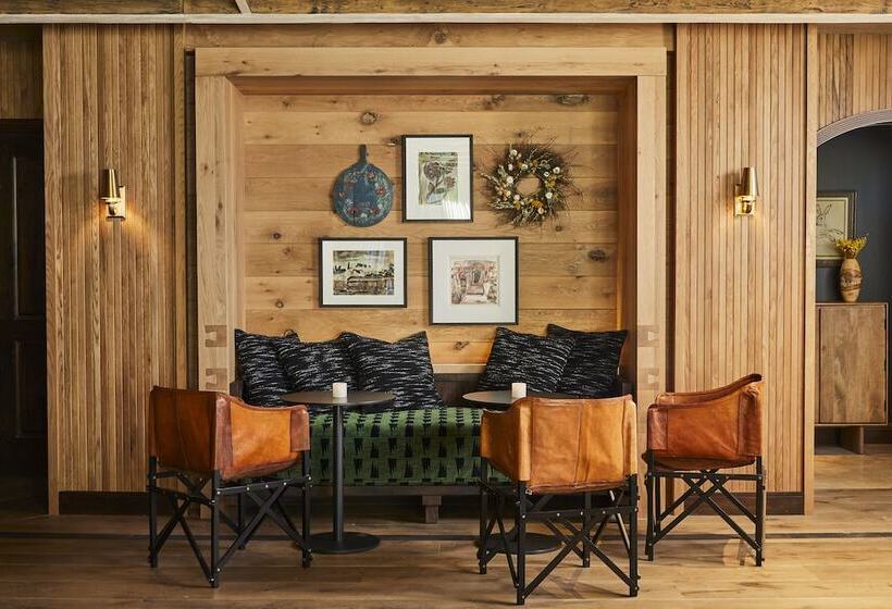 Madeline Hotel & Residences, Auberge Resorts Collection