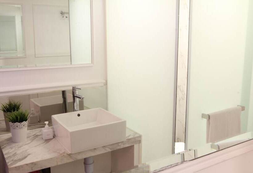 Mini Hotel Causeway Bay