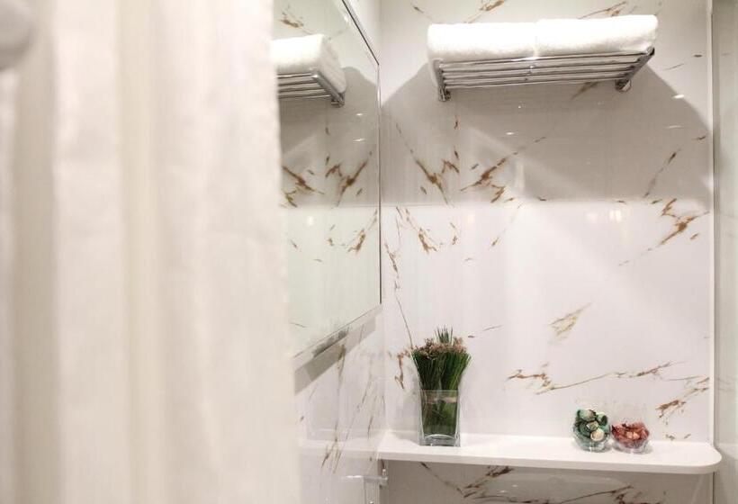 Mini Hotel Causeway Bay