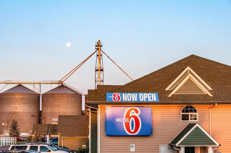 Motel 6idaho Falls, Id  Snake River