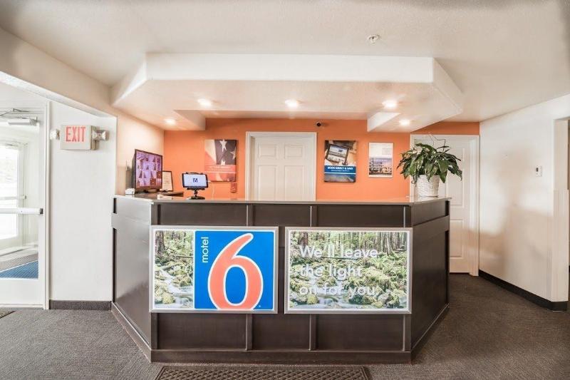 Motel 6idaho Falls, Id  Snake River