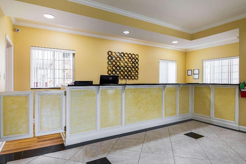 Мотель Econo Lodge Inn & Suites Bryant