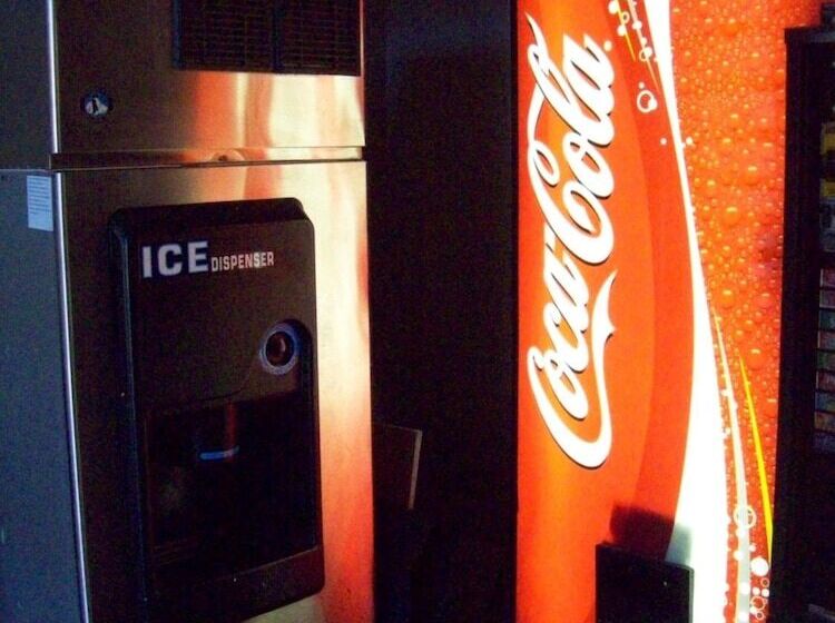 Мотель Gateway Inn Savannah