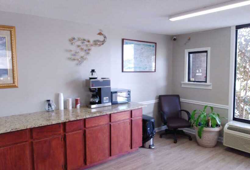 Мотель Gateway Inn Savannah