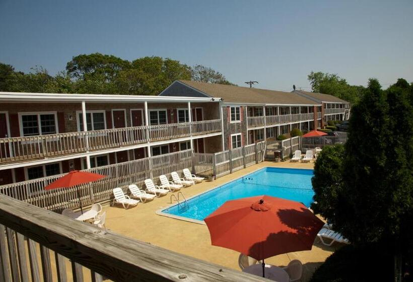 فندق على الطريق Holiday Hill Inn & Suites