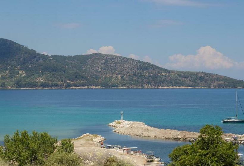 Ntinas Filoxenia Hotel & Spa