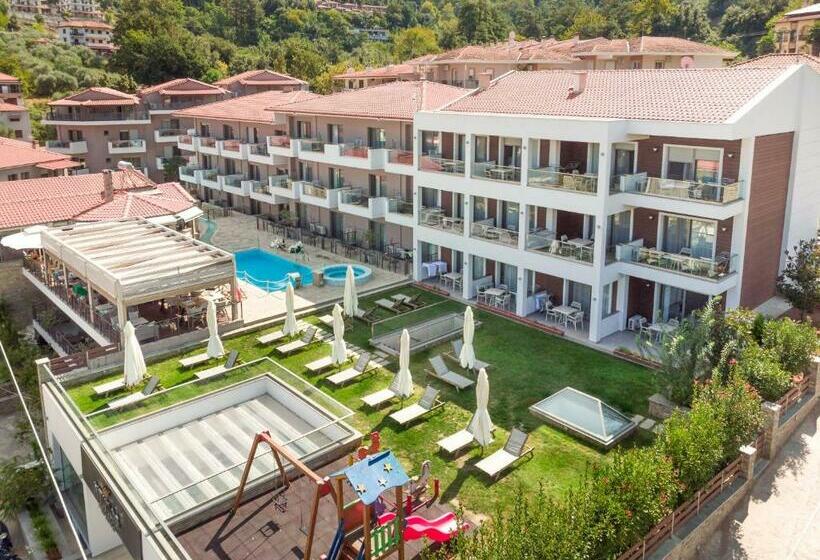 Ntinas Filoxenia Hotel & Spa