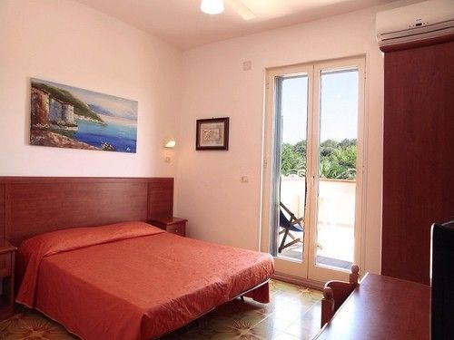 住所  Vela Club Hotel & Appartamenti