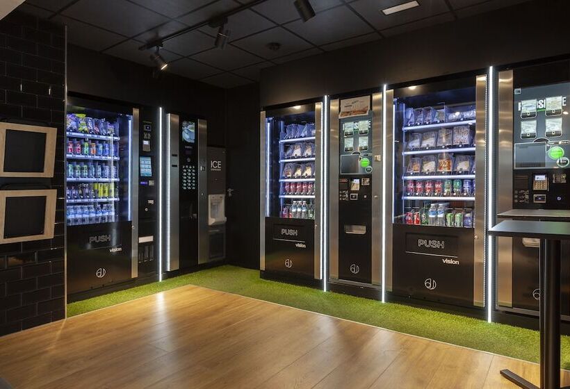 اقامتگاه Vertice Roomspace