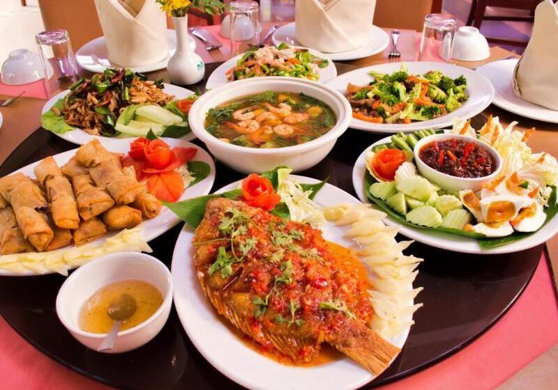 Sappraiwan Elephant Resort & Sanctuary