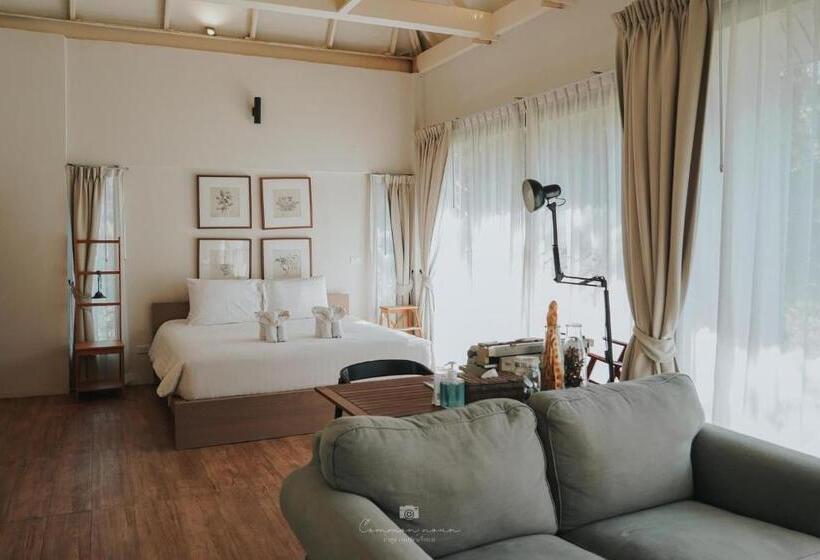 Sappraiwan Elephant Resort & Sanctuary