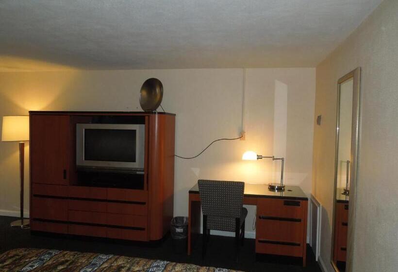 Sentinel Motel