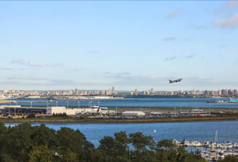 Springhill Suites New York Laguardia Airport