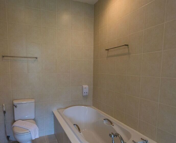 Tai Pan Resort And Condominium