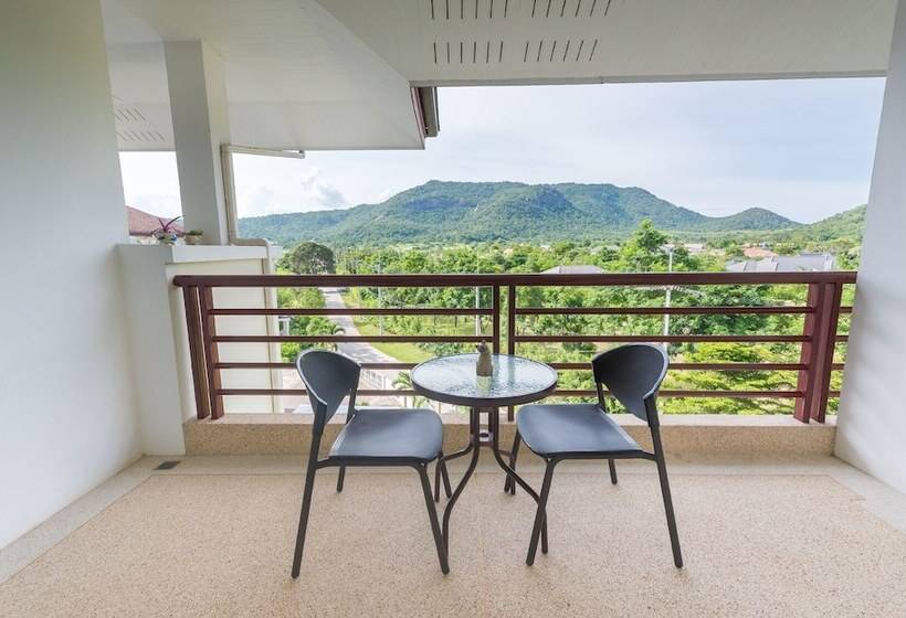 Tai Pan Resort And Condominium