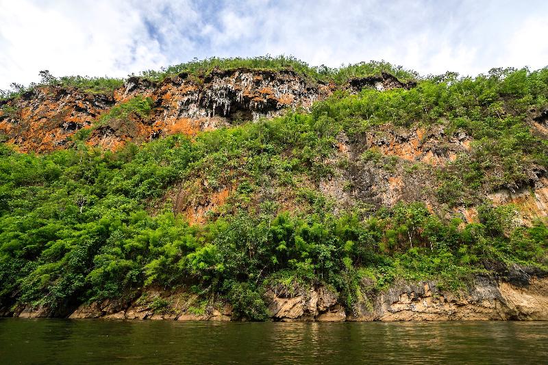 منتجع The Float House River Kwai