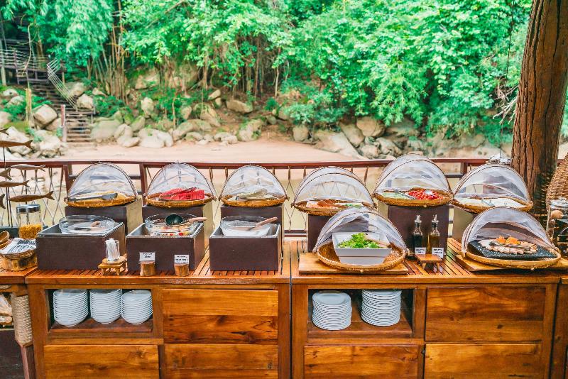 منتجع The Float House River Kwai