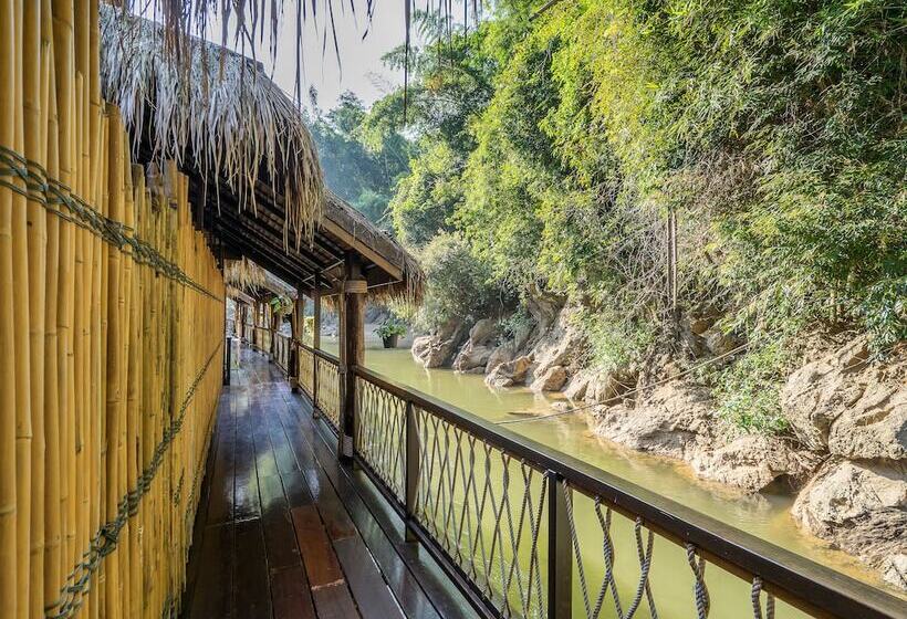 منتجع The Float House River Kwai